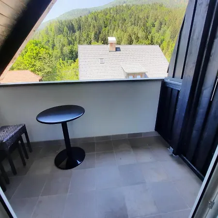 Klass 302 Apartmán *