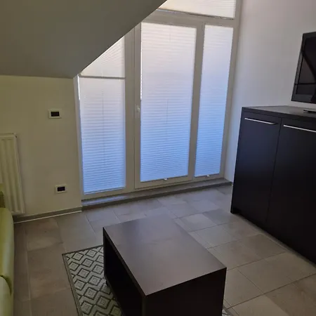Klass 302 Apartmán *
